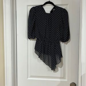 Beautiful navy Monique l’ huillier top. Size small